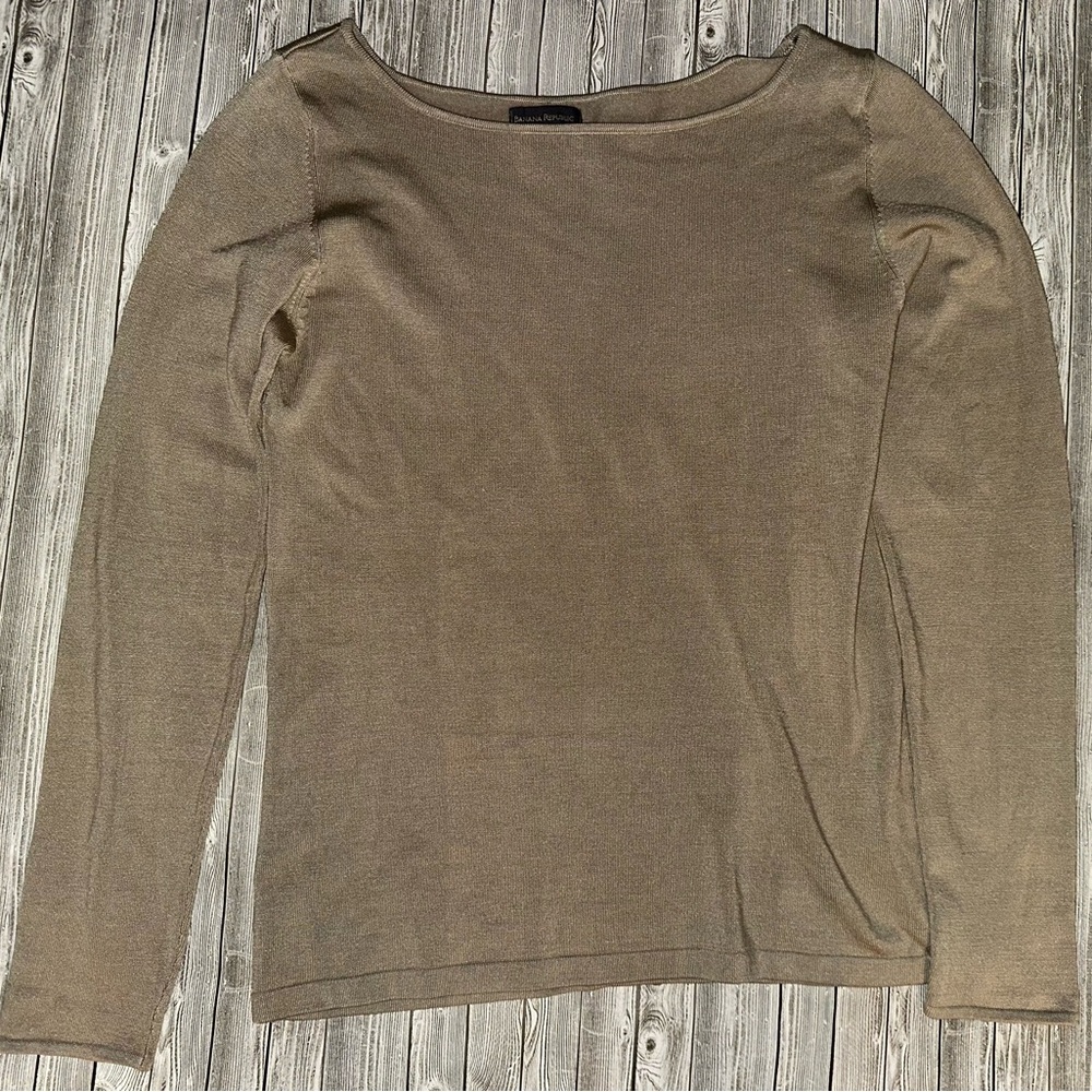 Banana Republic Women's Taupe Crew Neck Sweater
